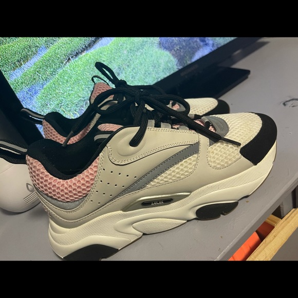 Dior size 39 . Worn once - Picture 2 of 3